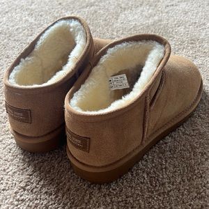 Shortie Style Snow Boots